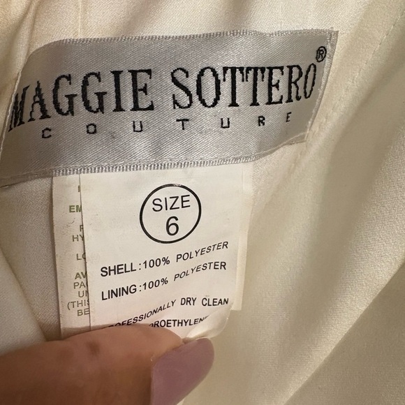 Maggie Sottero Lace Wedding Dress - Picture 8 of 10